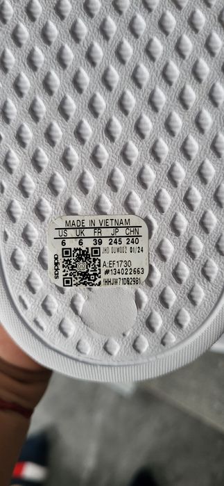 Șlapi adidas stare nouu măr.39 90lei