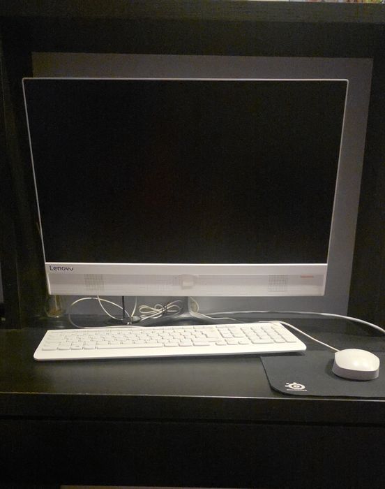 PC Lenovo all in one i3 12GB Ram