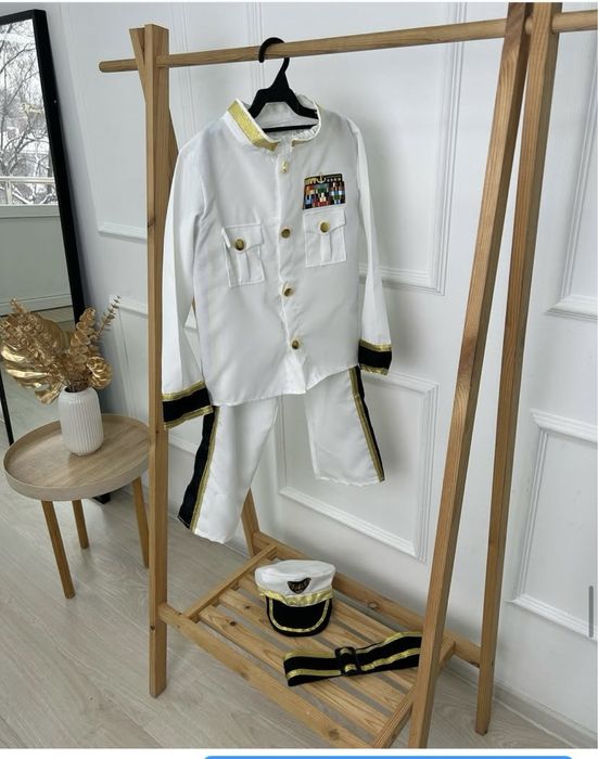 Костюмы  тематические