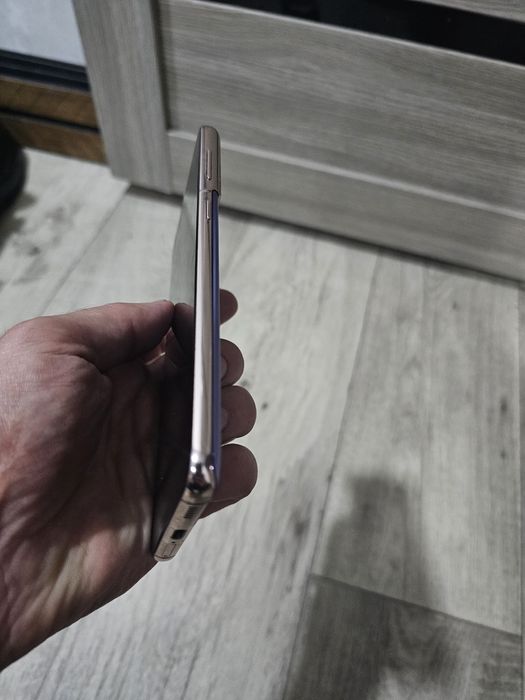 Продам Samsung s21 +