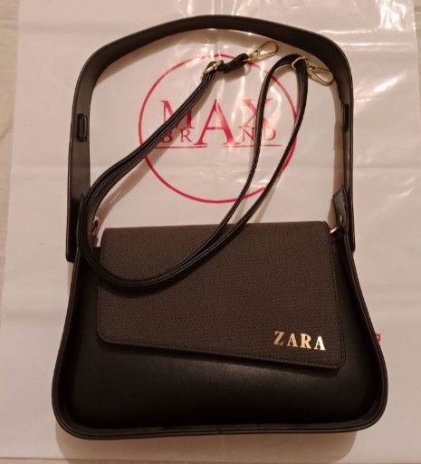 Туфли женские и сумка.