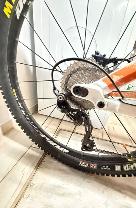 Canyon Nerve full-suspension S
