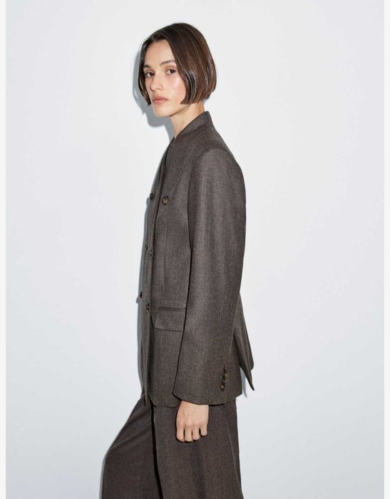 Ново дамско сако Massimo Dutti