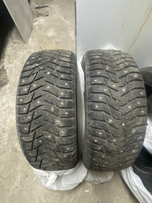 Шины зимние 215/55/17