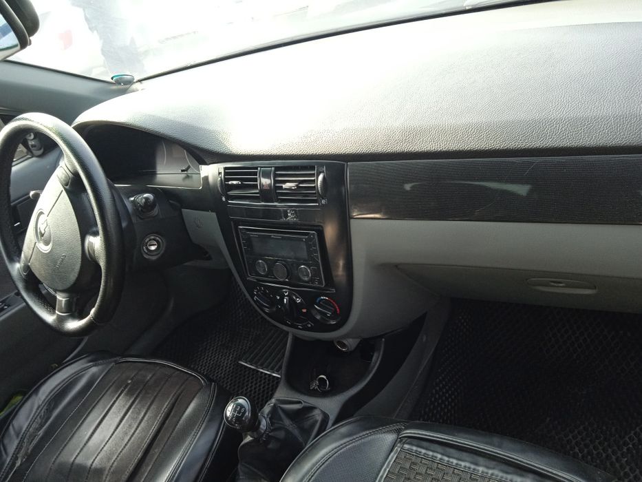 Gentra sroshni sotiladi