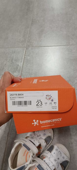 Biomecanics Сандали за прохождане