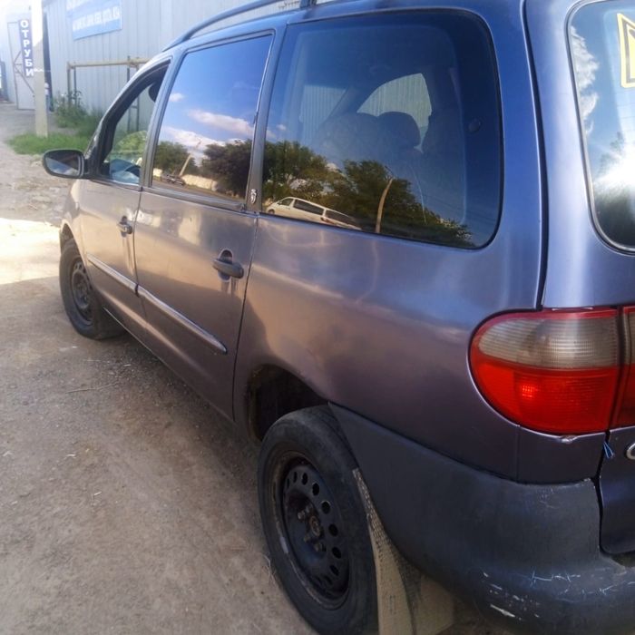 Продам машину Ford Galaxy