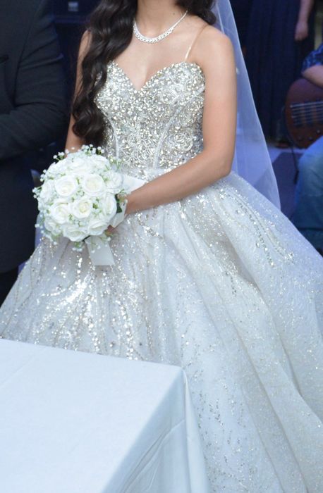 Булчинска рокля с камъни