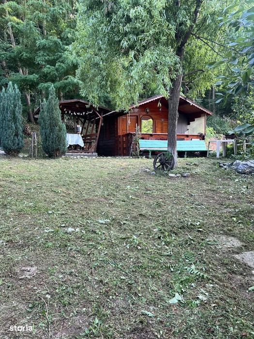 Vanzare cabana+ teren intravilan 1050mp, casa de vacanta/locuinta
