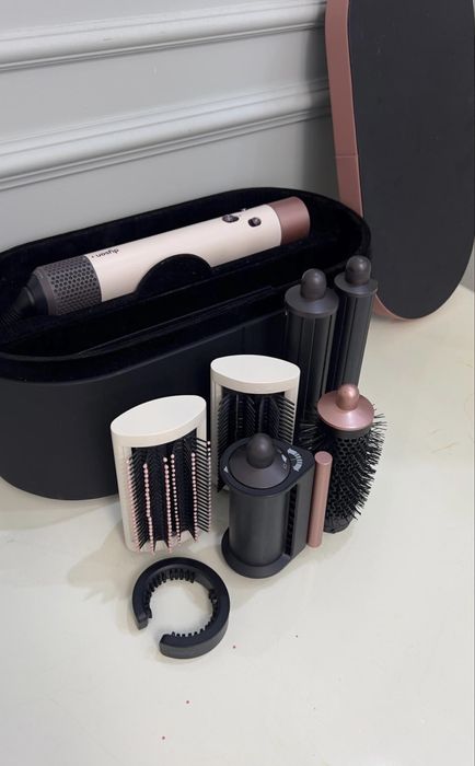 Dyson почти новый