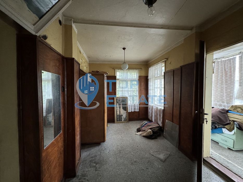 Продава се Къща в Златарица - 300 кв.м за 234 €/кв.м - Снимка #11