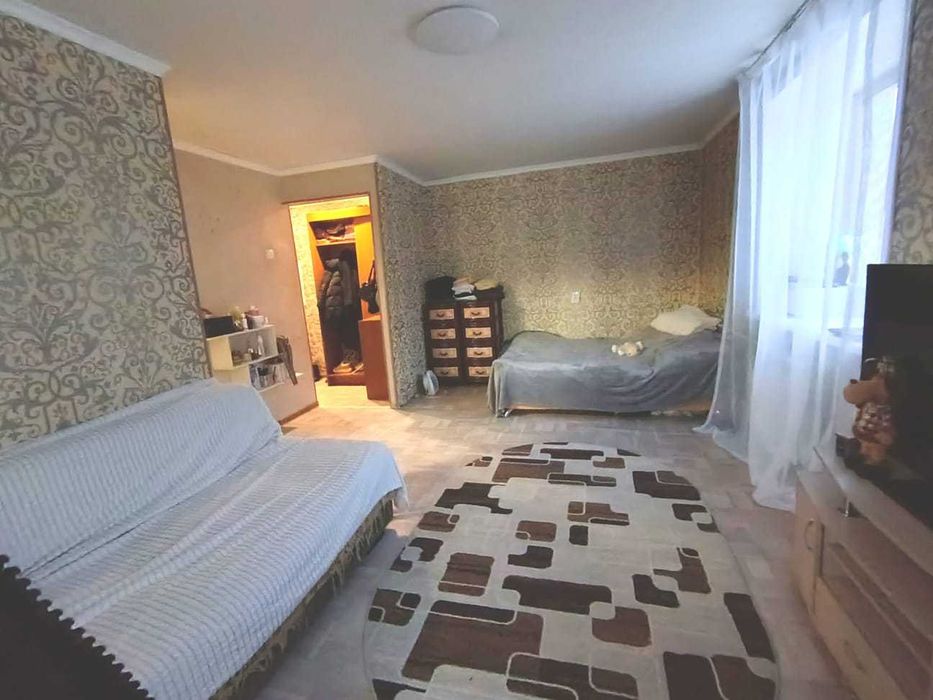 1 комнатная с Ремонтом. Район СКГУ.  2 этаж     12.500