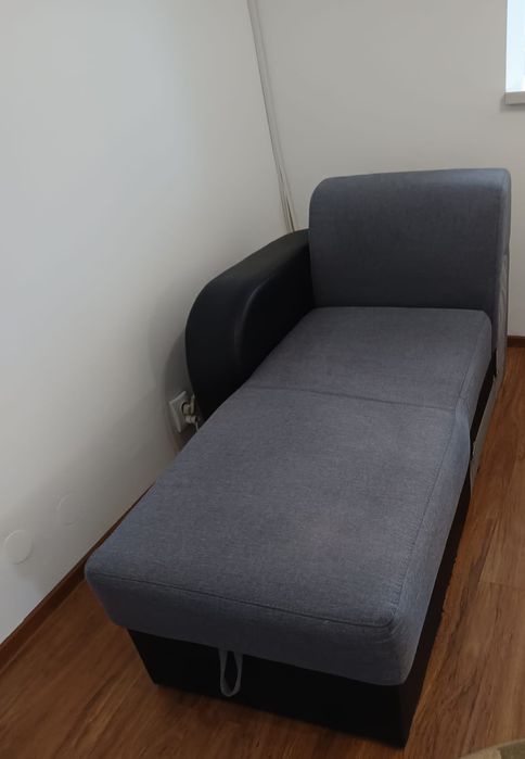 Curățare canapele, saltele, scaune.
