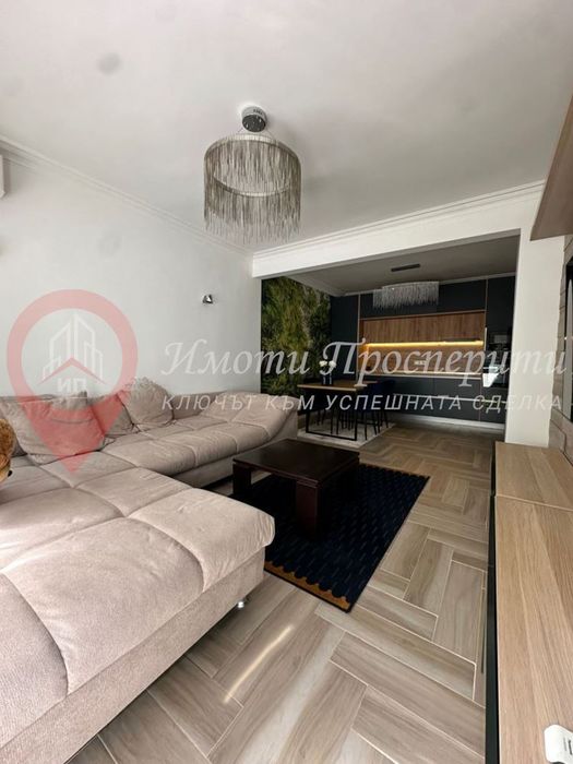 Дава се под наем Тристаен апартамент в София, Лозенец - 118 кв.м за 1100 € - Снимка #1