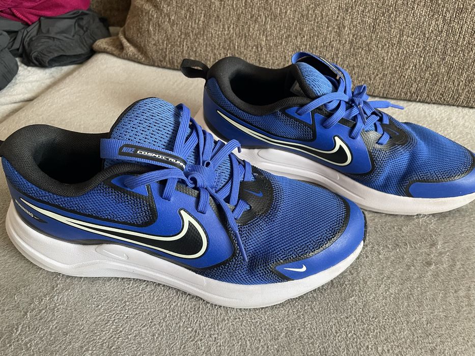 Маратонки Nike 39 номер