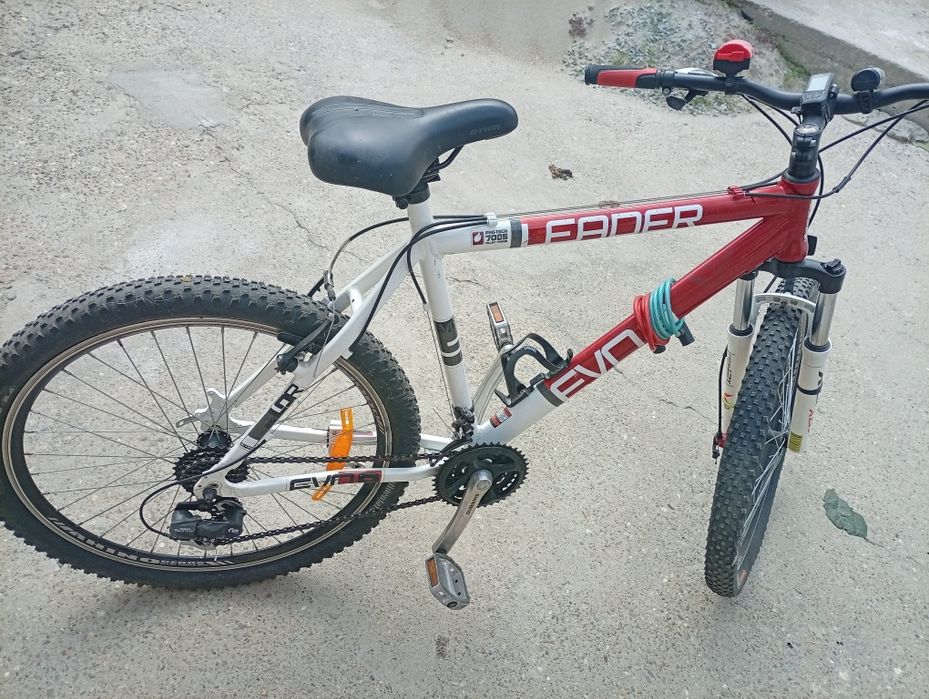 Bicicleta de vânzare