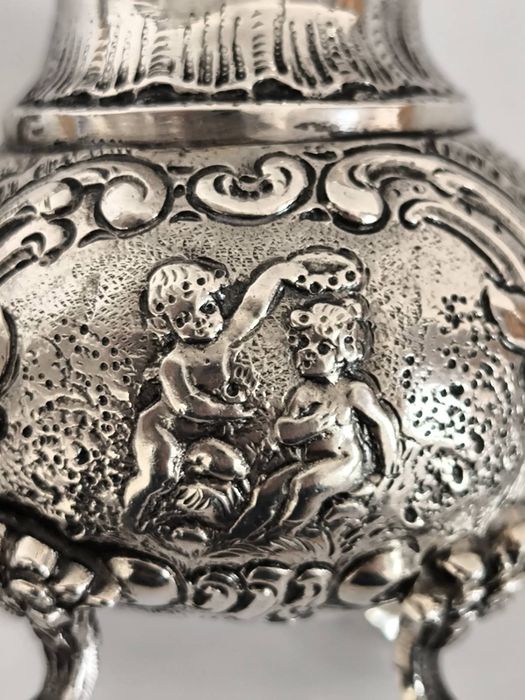 Продавам антикварна сребърна кана Швеция  1897 година