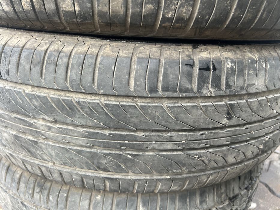 Продам шины 235/65/17