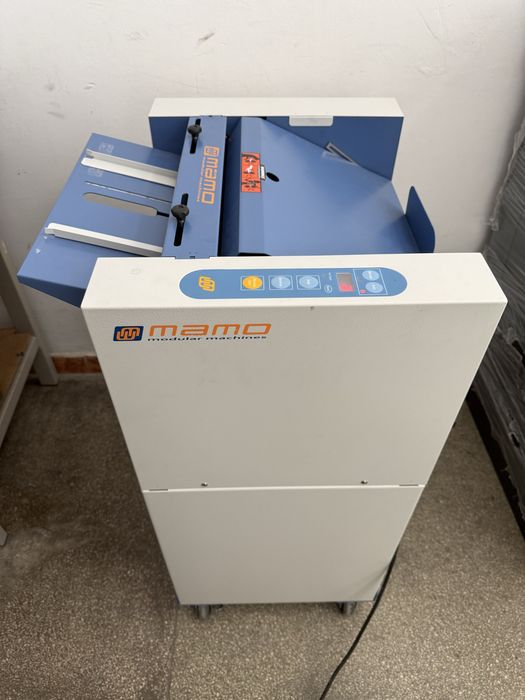 Capsator reviste MAMO Foldnak