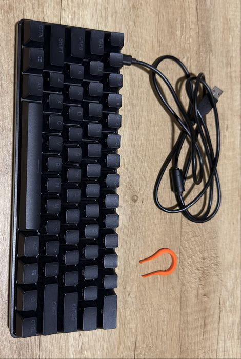 Vând tastatură Steelseries Apex Pro Mini