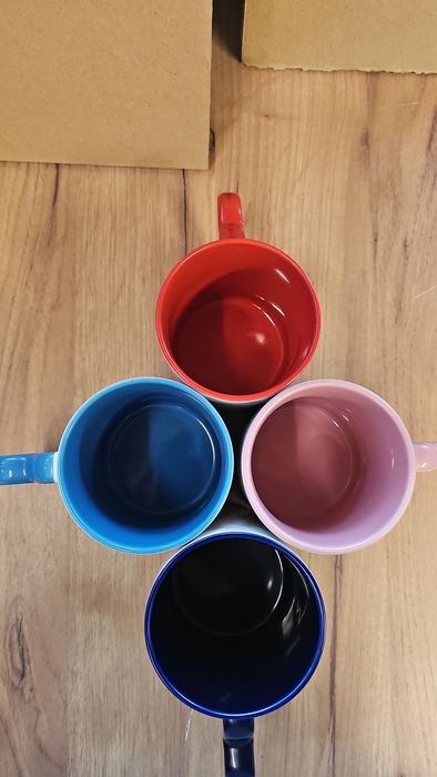 Чаши за Сублимация-Цветна вътрешност и дръжка СЪРЦЕ