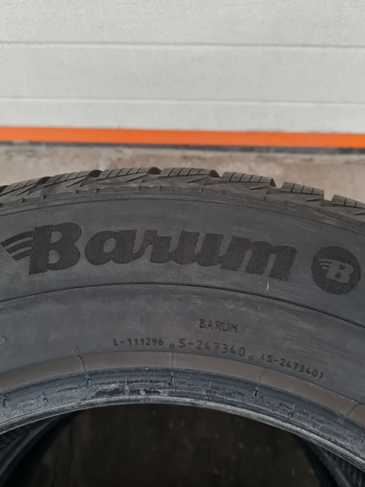 Зимни гуми 2 броя BARUM Polaris5 215 65 R16 дот 1821