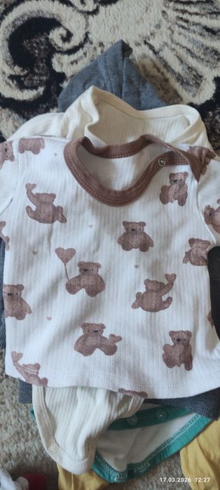 Продам детские вещи