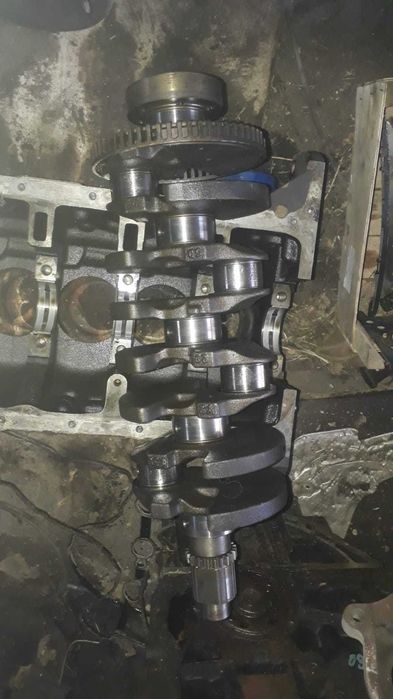 Головка блока ГБЦ Коленвал Блок Шатуны Кобальт Равон р3 Шевроле Нексия