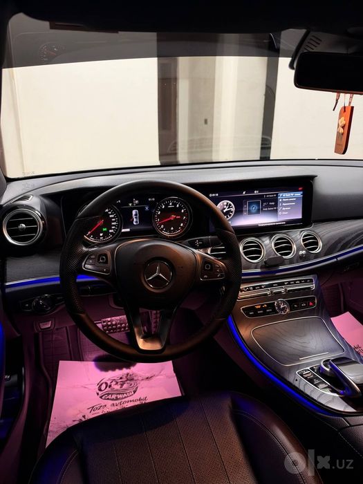 Mercedes Benz W213 E300