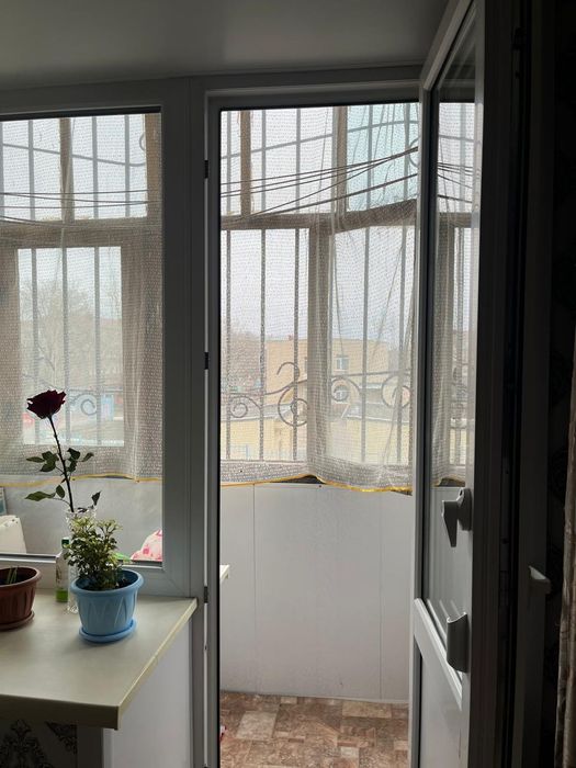 Продам двухкомнатную квартиру в центре