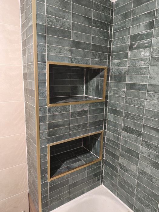 Execut lucrări în construcții interior și exterior