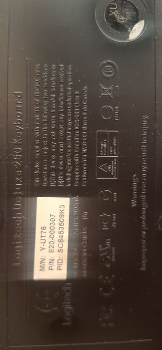 Клавиатура Delux, модел К9820 и Клавиатура Logitech