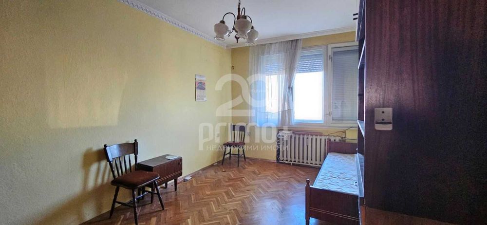 Апартамент с възможност за три спални