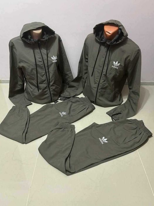 Vand treniguri de fâș pentru cuplu