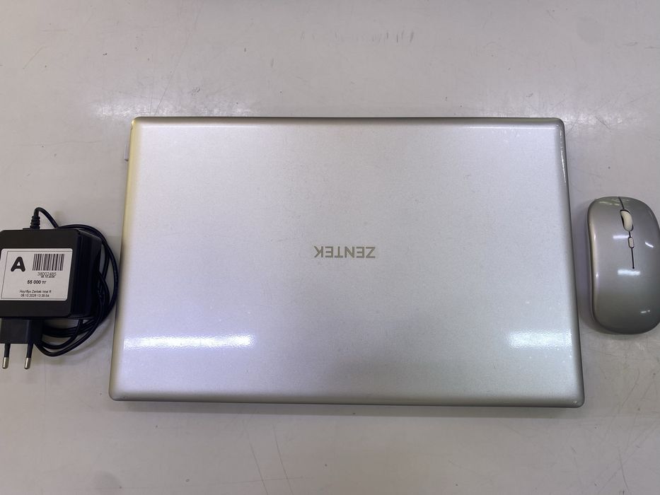 Продается Ноутбук Zentek Intel R