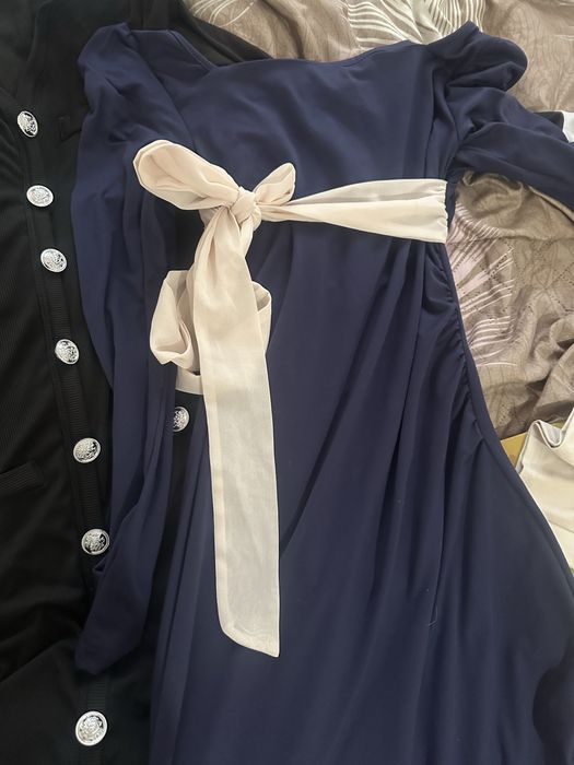 Продаю платья, обтягивающие