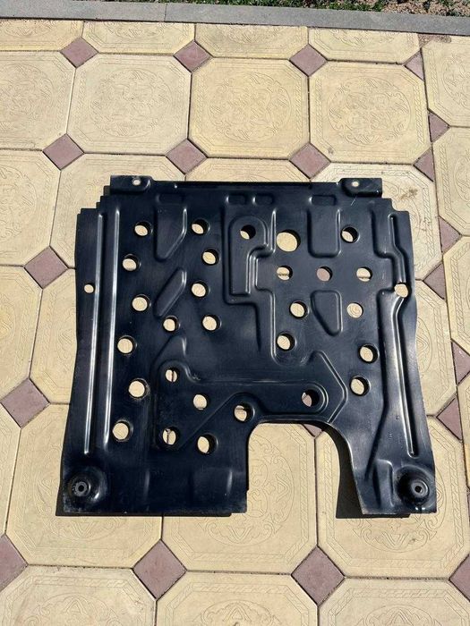 Продам защиту картера