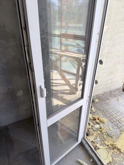 Продам балконное окно б/у