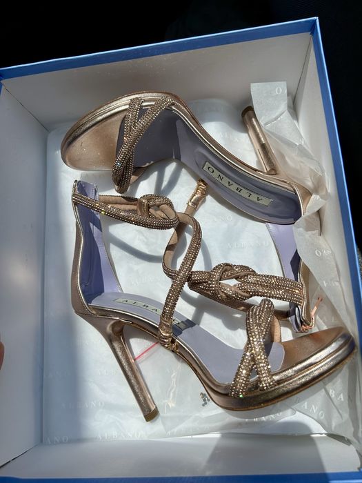 Сандали на ток ALBANO