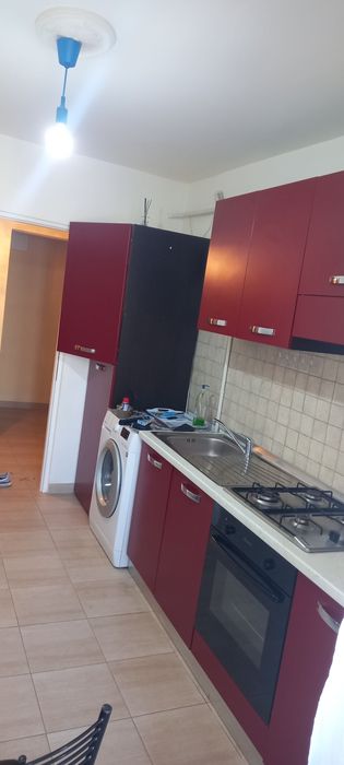 Închiriez apartament cu două camere