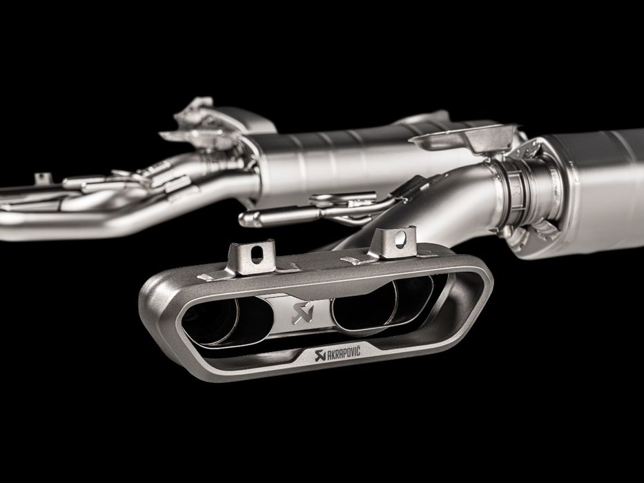 Mercedes Benz G63 Akrapovic