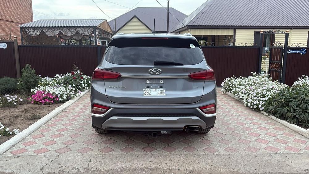 Автомобиль  Хендай сантафе