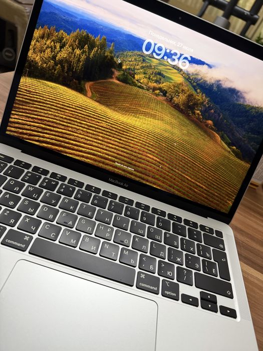 Macbook air M1 256 гб