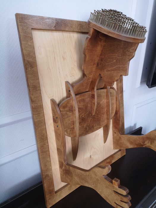 Инсталляция ручной работы.