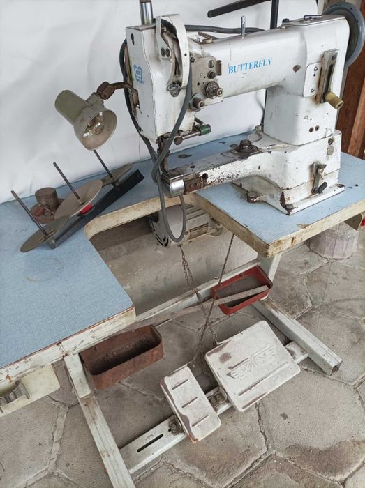 Ръкавна шевна машина