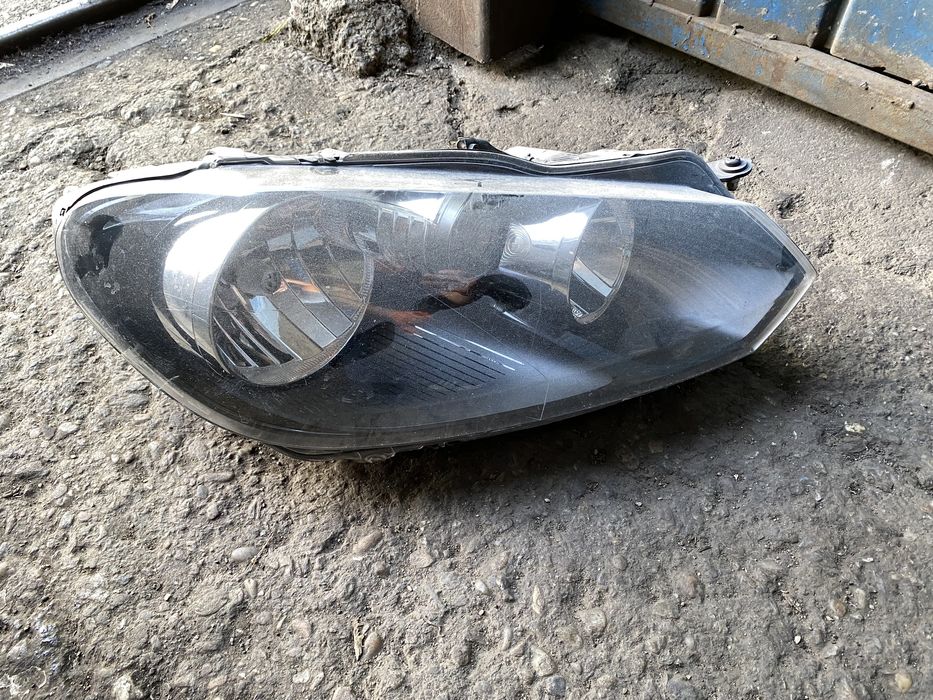 Far vw golf 6 VI 2008 - 2012 faruri stanga dreapta