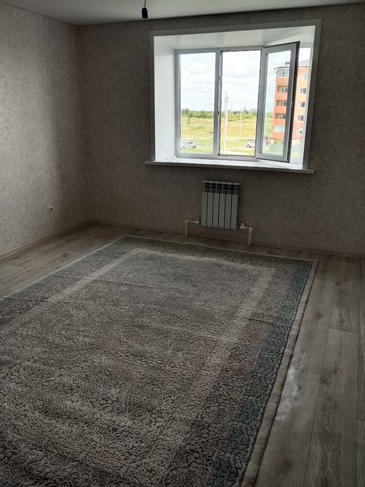 Үш бөлмелі пәтер ұзақ уақытқа жалға беріледі беріледі