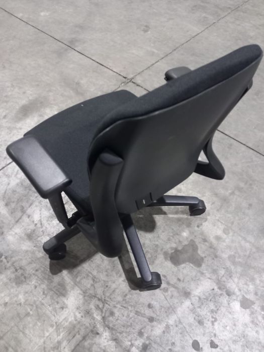 Scaune ergonomice Ahrend 230-220 model