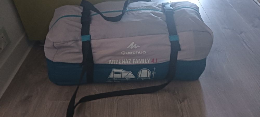 Cort Quechua family Aprenaz