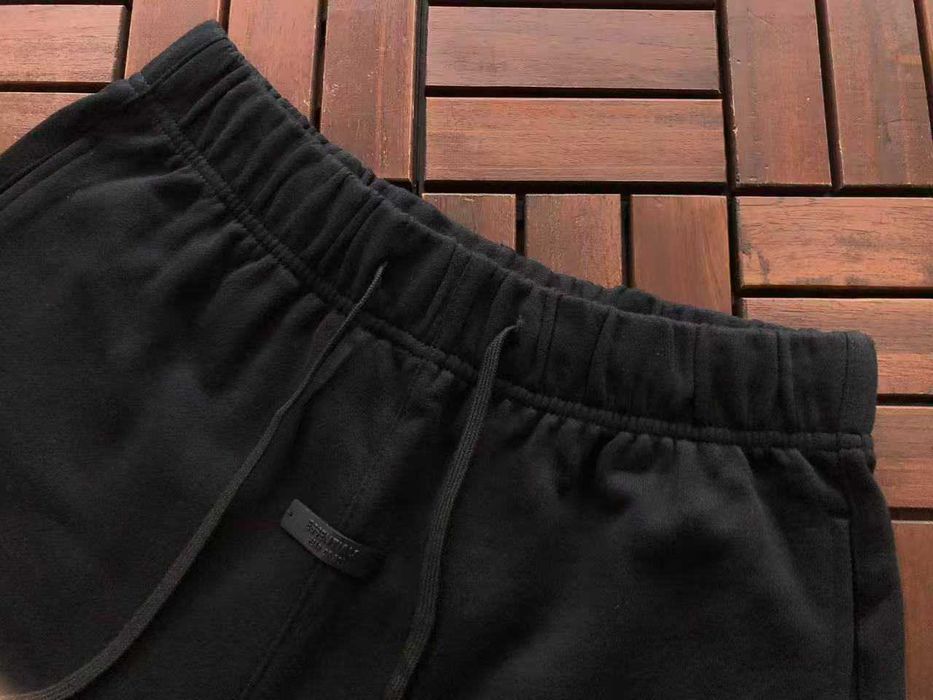 Essentials къси гащи